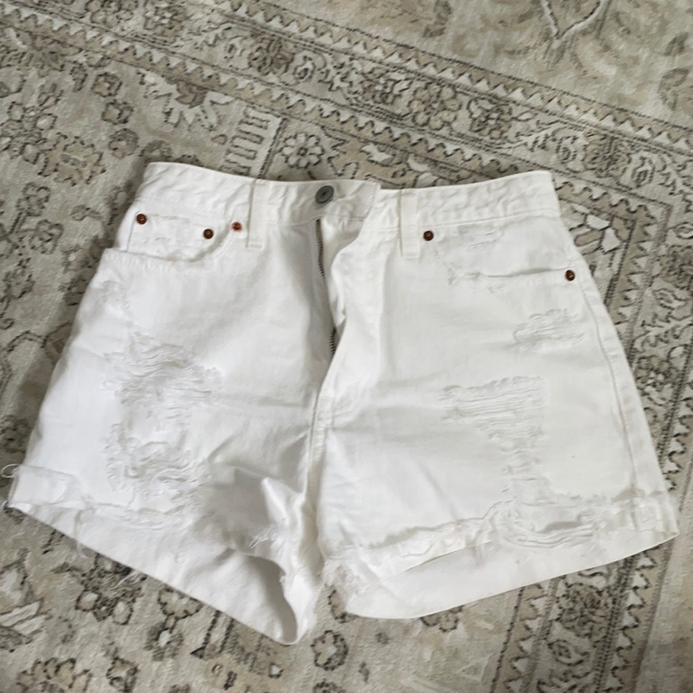 Abercrombie and Fitch High rise shorts